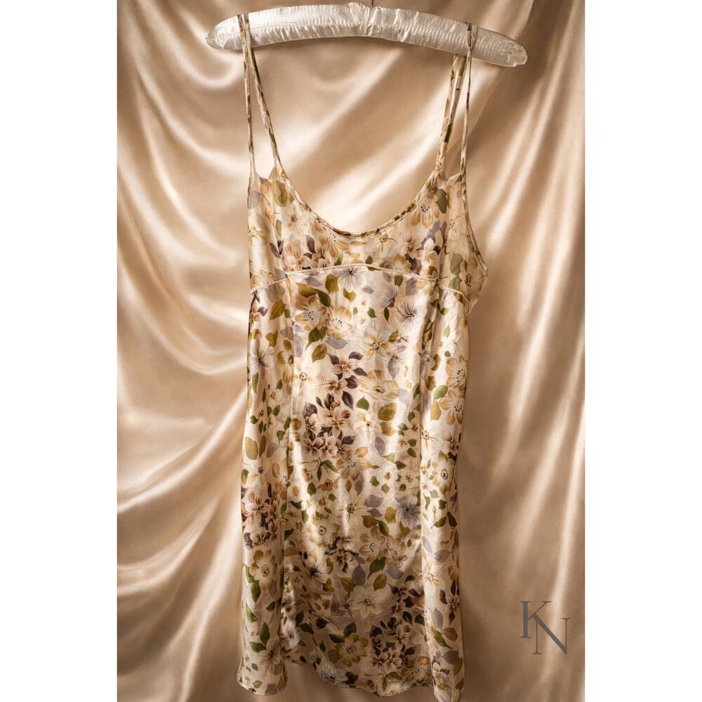 Victoria’s Secret 100% Silk Floral Chemise Slip Dress • Size L • Vintage Y2K